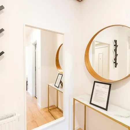Mar Vartalak Apartment